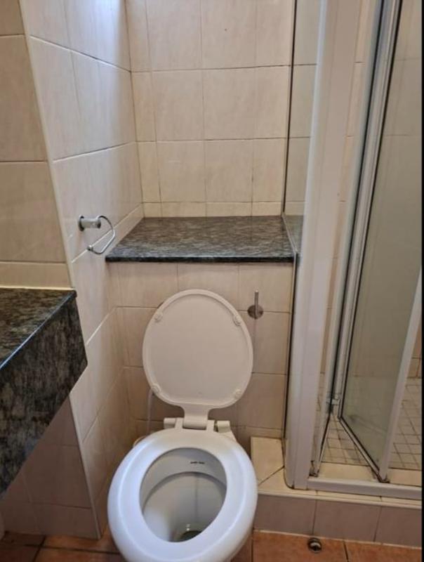To Let 1 Bedroom Property for Rent in Illovo Gauteng