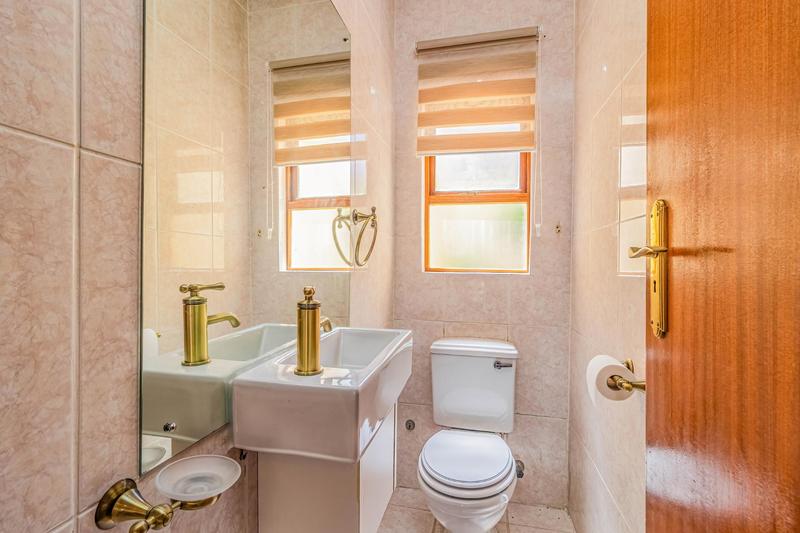 4 Bedroom Property for Sale in Bedfordview Gauteng