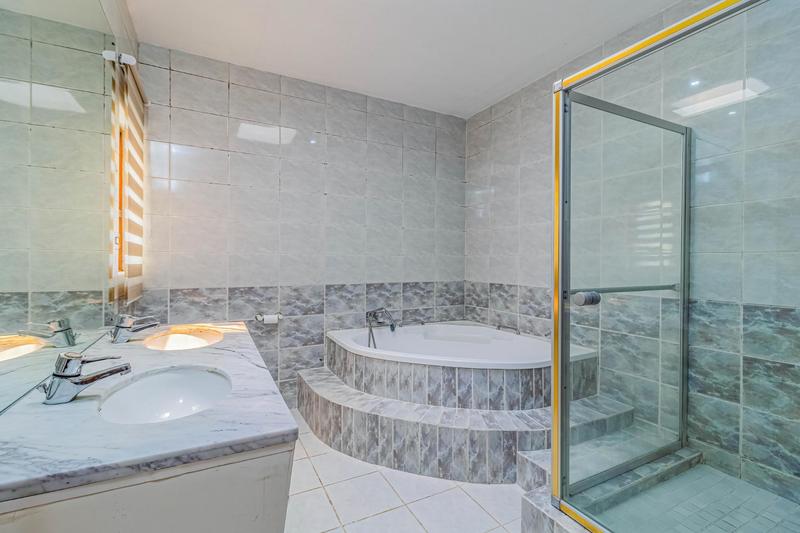 4 Bedroom Property for Sale in Bedfordview Gauteng