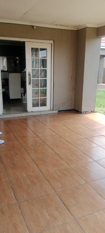 To Let 2 Bedroom Property for Rent in Likole Gauteng