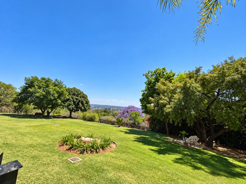 2 Bedroom Property for Sale in La Montagne Gauteng