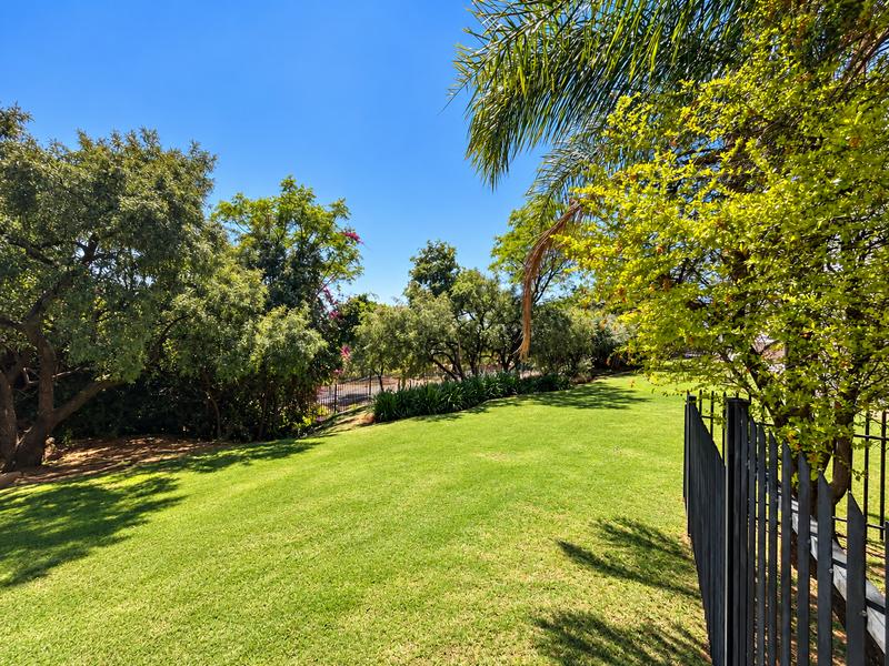 2 Bedroom Property for Sale in La Montagne Gauteng