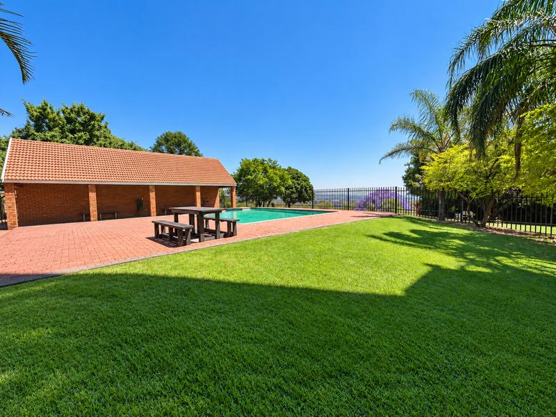 2 Bedroom Property for Sale in La Montagne Gauteng