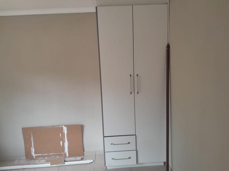 2 Bedroom Property for Sale in Yeoville Gauteng