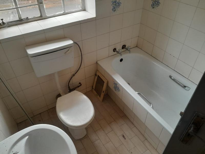 2 Bedroom Property for Sale in Yeoville Gauteng