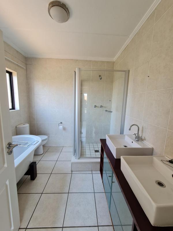 2 Bedroom Property for Sale in Sunninghill Gauteng