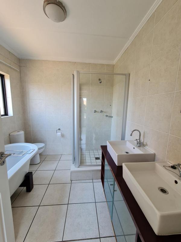 2 Bedroom Property for Sale in Sunninghill Gauteng