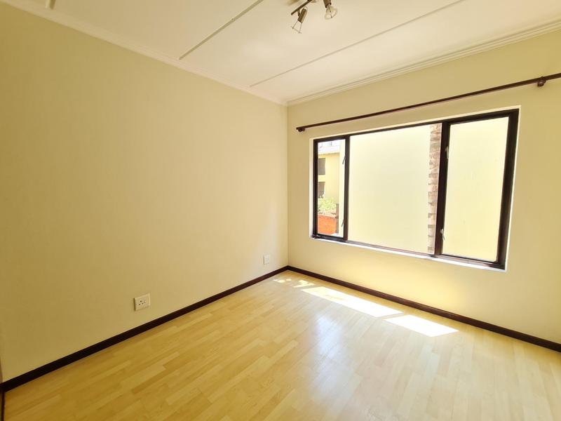2 Bedroom Property for Sale in Sunninghill Gauteng