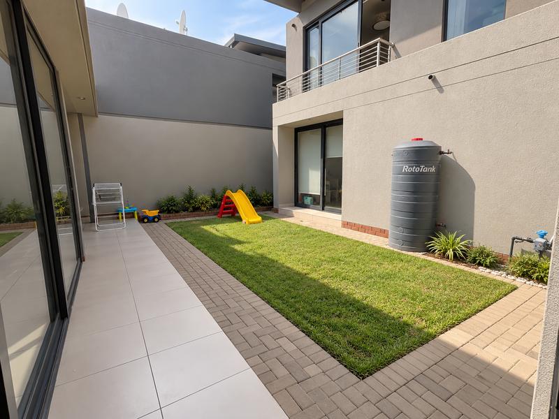 To Let 4 Bedroom Property for Rent in Waterkloof Ridge Gauteng
