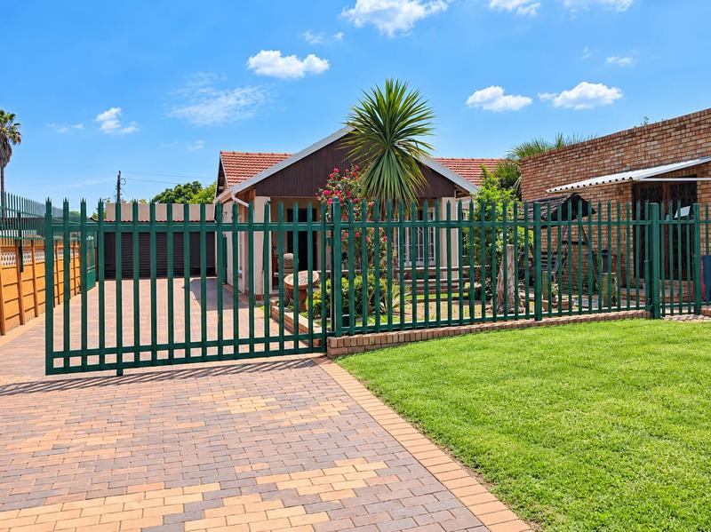 4 Bedroom Property for Sale in Van Dyk Park Gauteng
