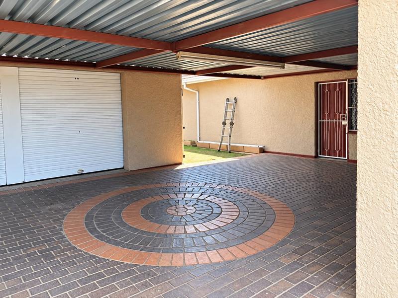 4 Bedroom Property for Sale in Van Dyk Park Gauteng