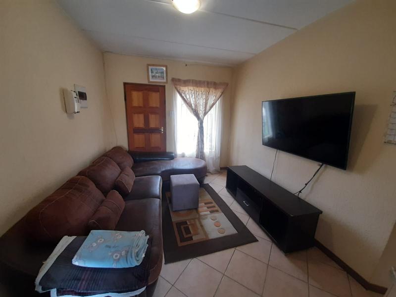 To Let 2 Bedroom Property for Rent in Olievenhoutbosch Gauteng