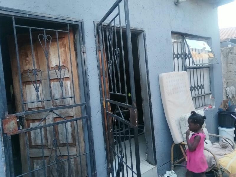 5 Bedroom Property for Sale in Olievenhoutbosch Gauteng