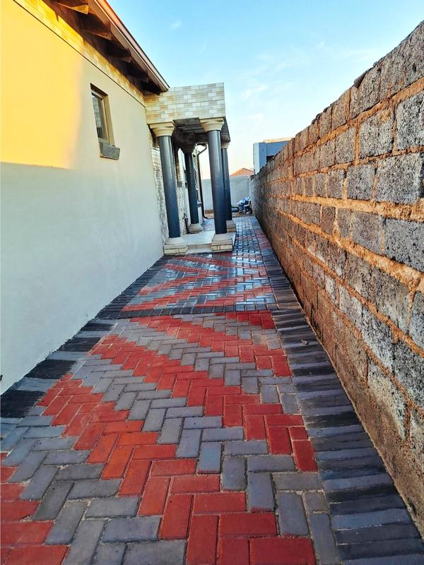 3 Bedroom Property for Sale in Alliance Gauteng
