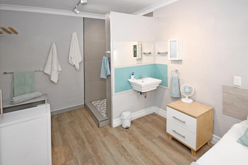 To Let 1 Bedroom Property for Rent in Parkmore Gauteng