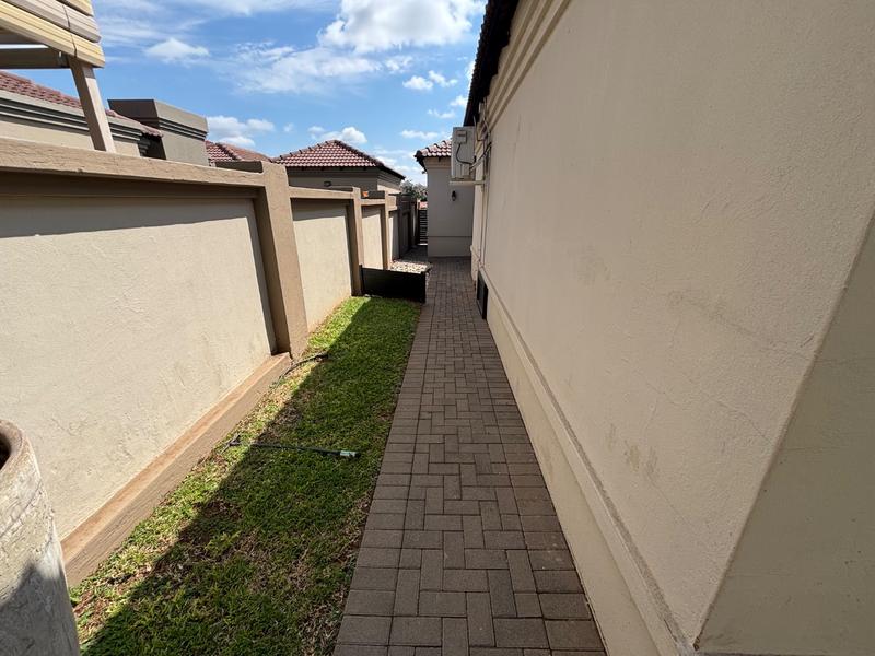 3 Bedroom Property for Sale in Magalieskruin Gauteng