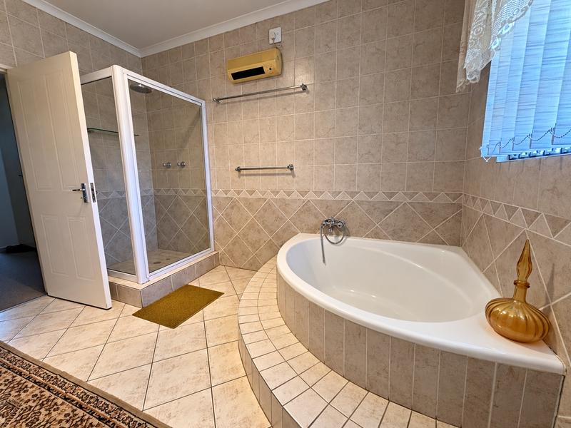 3 Bedroom Property for Sale in Kenleaf Gauteng