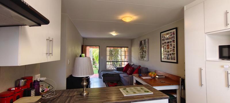 To Let 3 Bedroom Property for Rent in Farrarmere Gauteng
