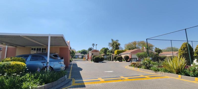 To Let 3 Bedroom Property for Rent in Farrarmere Gauteng