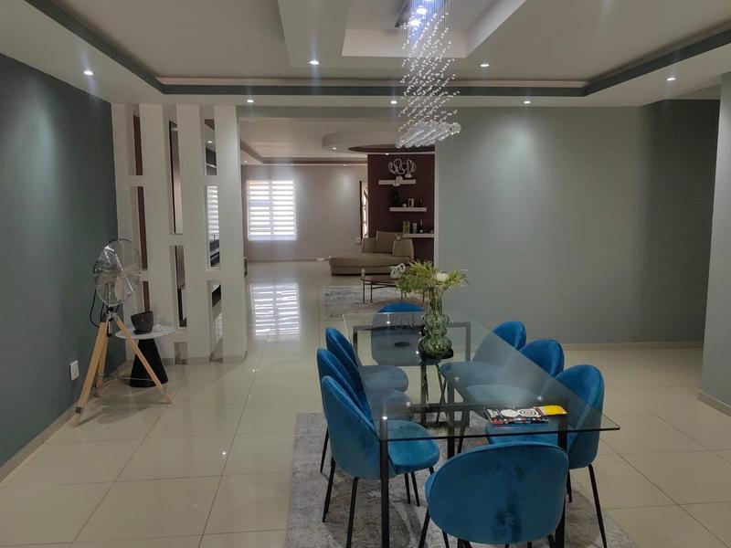 5 Bedroom Property for Sale in Theresa Park Gauteng