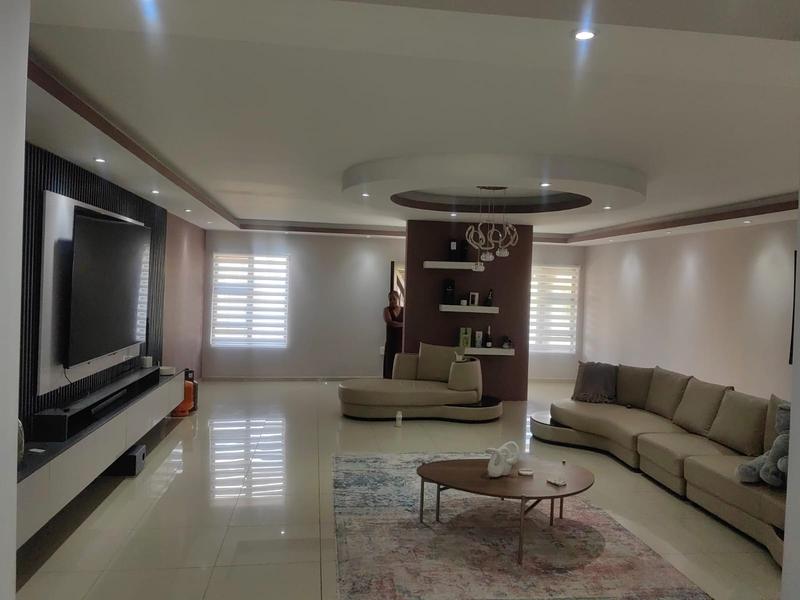 5 Bedroom Property for Sale in Theresa Park Gauteng