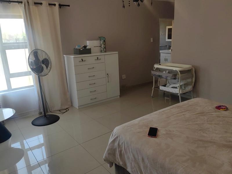 5 Bedroom Property for Sale in Theresa Park Gauteng