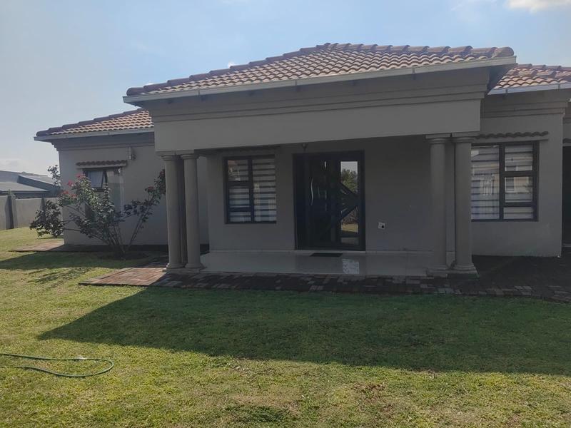 5 Bedroom Property for Sale in Theresa Park Gauteng