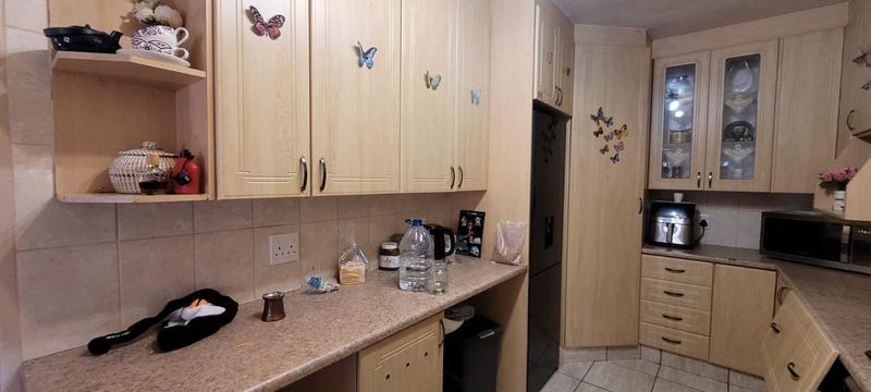 3 Bedroom Property for Sale in Brackenhurst Gauteng