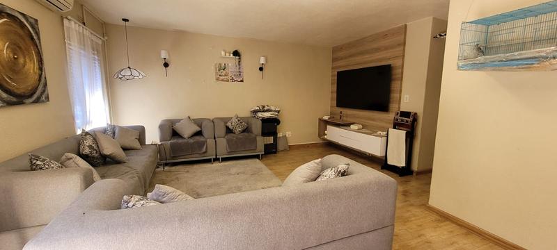 3 Bedroom Property for Sale in Brackenhurst Gauteng
