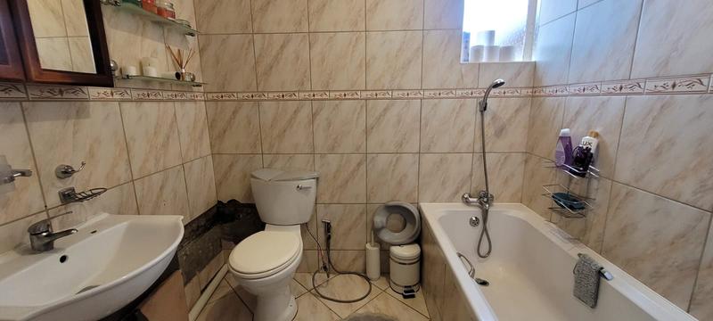3 Bedroom Property for Sale in Brackenhurst Gauteng