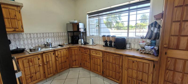 2 Bedroom Property for Sale in Brackenhurst Gauteng