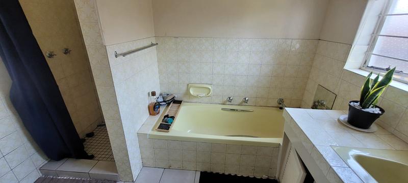 2 Bedroom Property for Sale in Brackenhurst Gauteng
