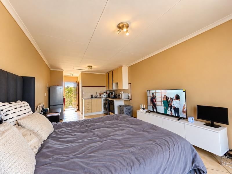 1 Bedroom Property for Sale in Wonderpark Estate Gauteng