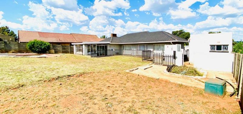3 Bedroom Property for Sale in Witpoortjie Gauteng