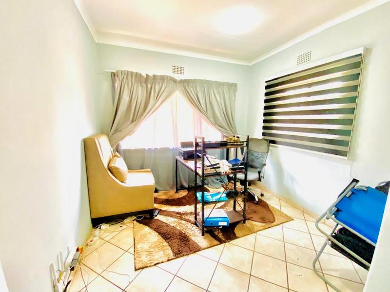 3 Bedroom Property for Sale in Witpoortjie Gauteng