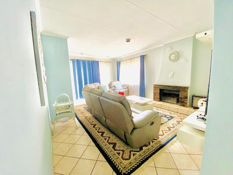 3 Bedroom Property for Sale in Witpoortjie Gauteng
