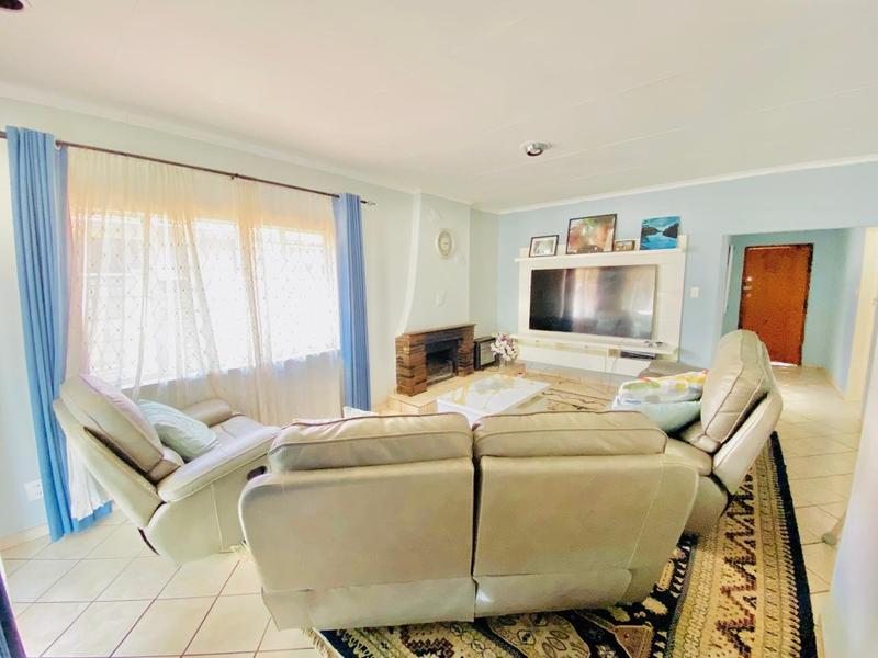 3 Bedroom Property for Sale in Witpoortjie Gauteng