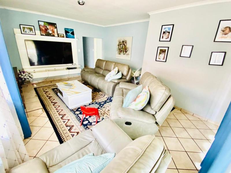 3 Bedroom Property for Sale in Witpoortjie Gauteng