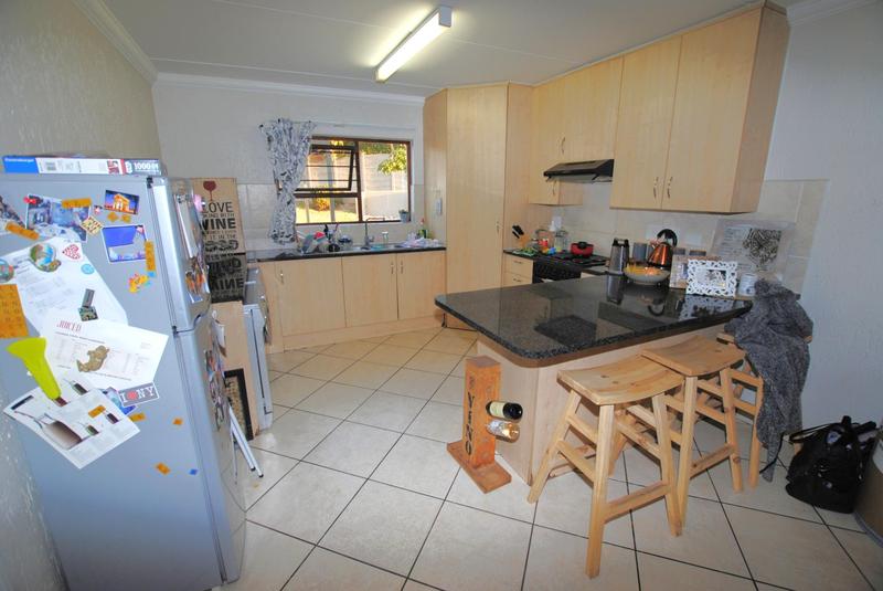 To Let 2 Bedroom Property for Rent in Paulshof Gauteng