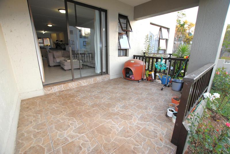 To Let 2 Bedroom Property for Rent in Paulshof Gauteng