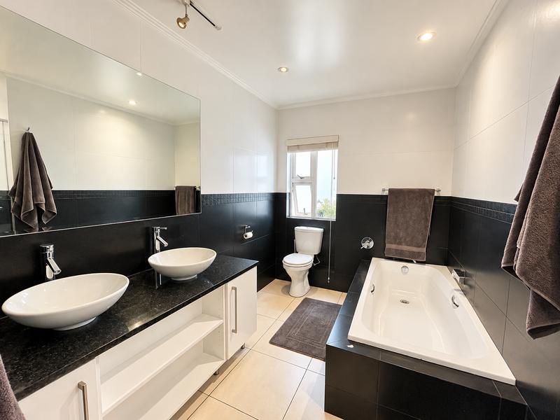 3 Bedroom Property for Sale in Morningside Gauteng