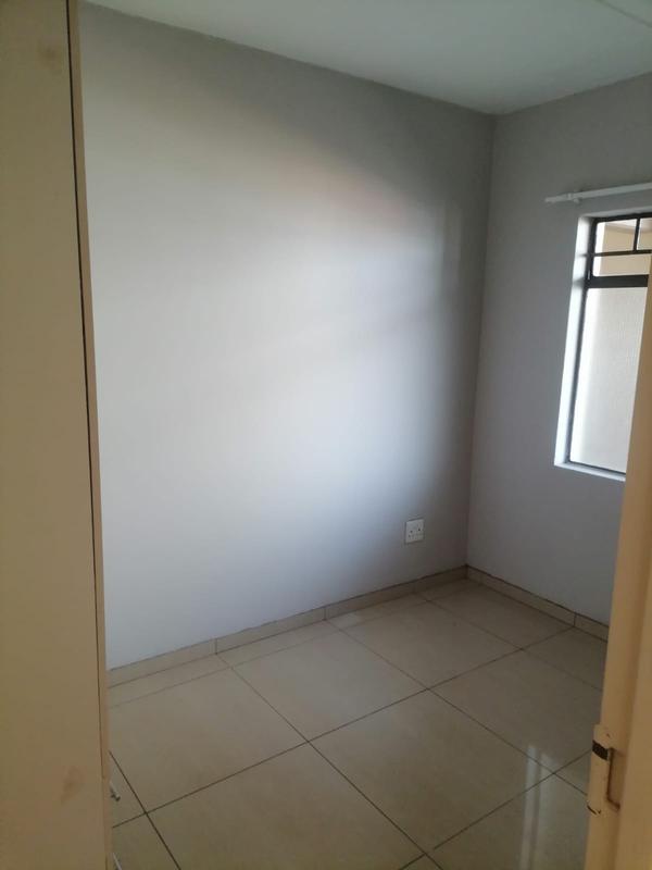 2 Bedroom Property for Sale in Fleurhof Gauteng