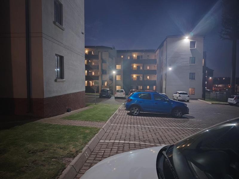 2 Bedroom Property for Sale in Fleurhof Gauteng