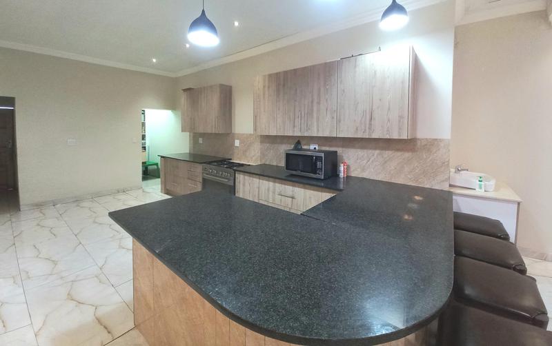 To Let 3 Bedroom Property for Rent in Raslouw Gauteng