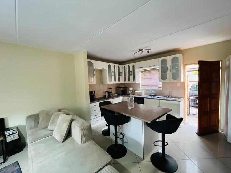 To Let 2 Bedroom Property for Rent in Wilgeheuwel Gauteng