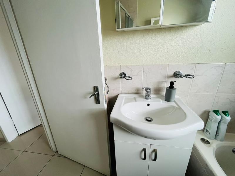 To Let 2 Bedroom Property for Rent in Wilgeheuwel Gauteng