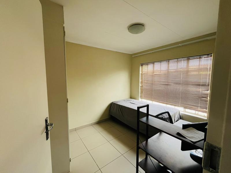 To Let 2 Bedroom Property for Rent in Wilgeheuwel Gauteng