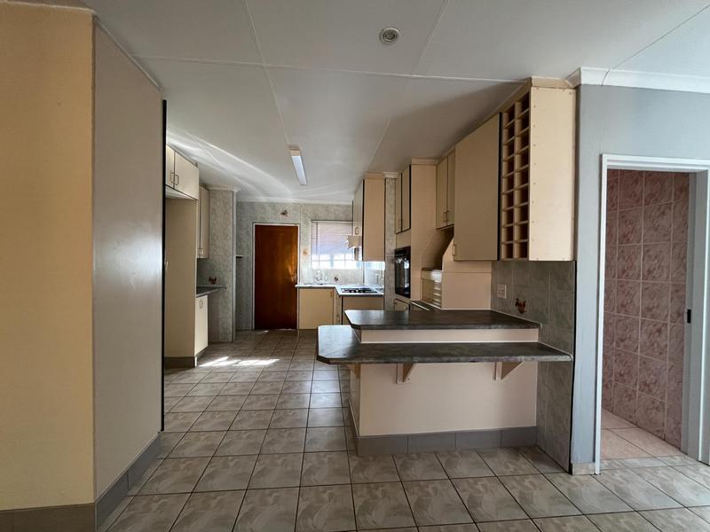 3 Bedroom Property for Sale in Glen Marais Gauteng