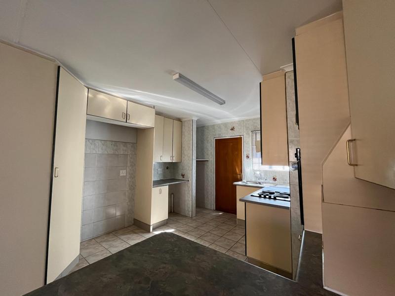 3 Bedroom Property for Sale in Glen Marais Gauteng