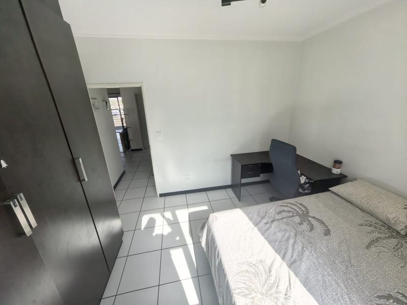 To Let 2 Bedroom Property for Rent in Greenstone Hill Gauteng